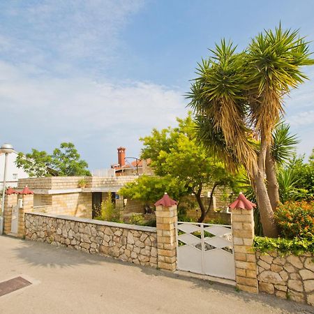 Apartments Vucetic Hvar Town Bagian luar foto