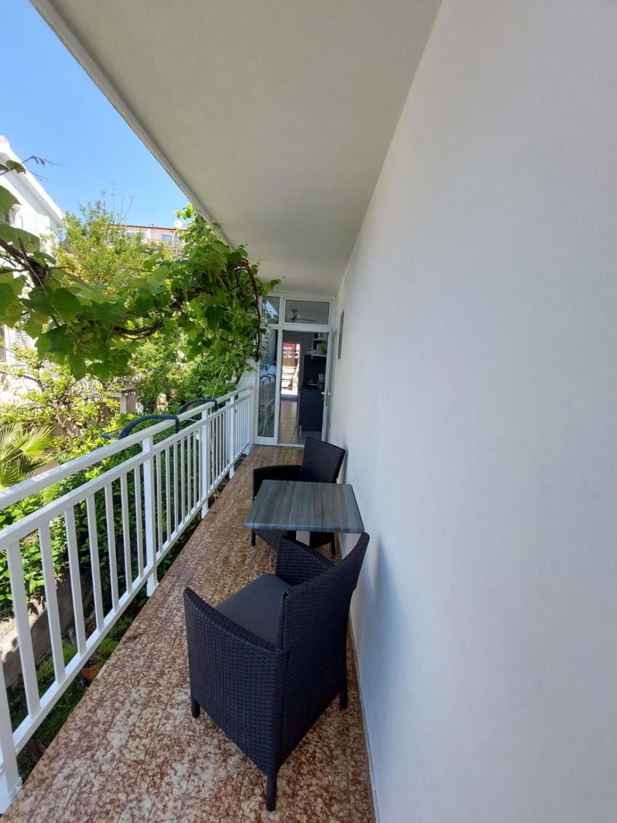 Apartments Vucetic Hvar Town Bagian luar foto