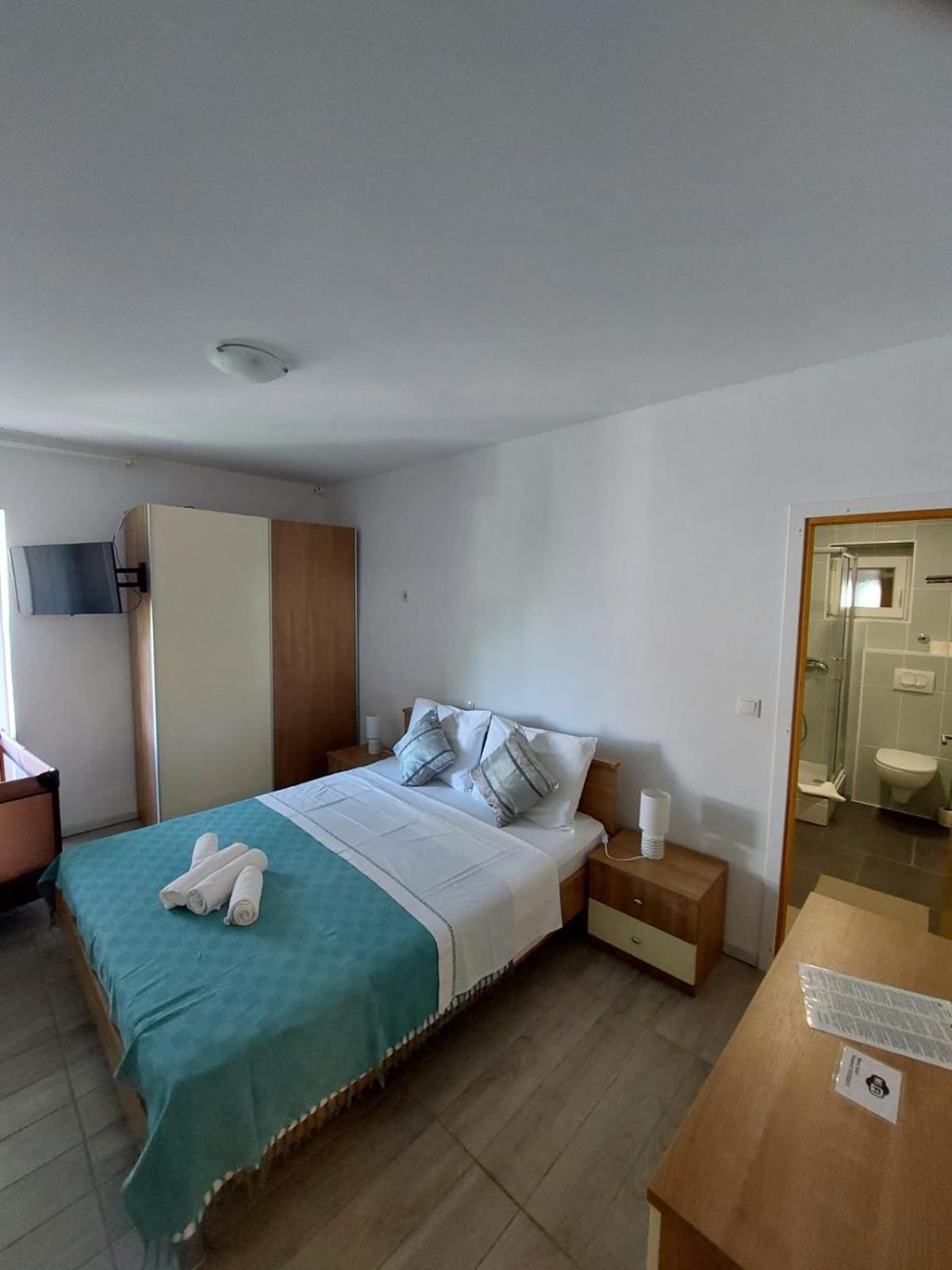 Apartments Vucetic Hvar Town Bagian luar foto