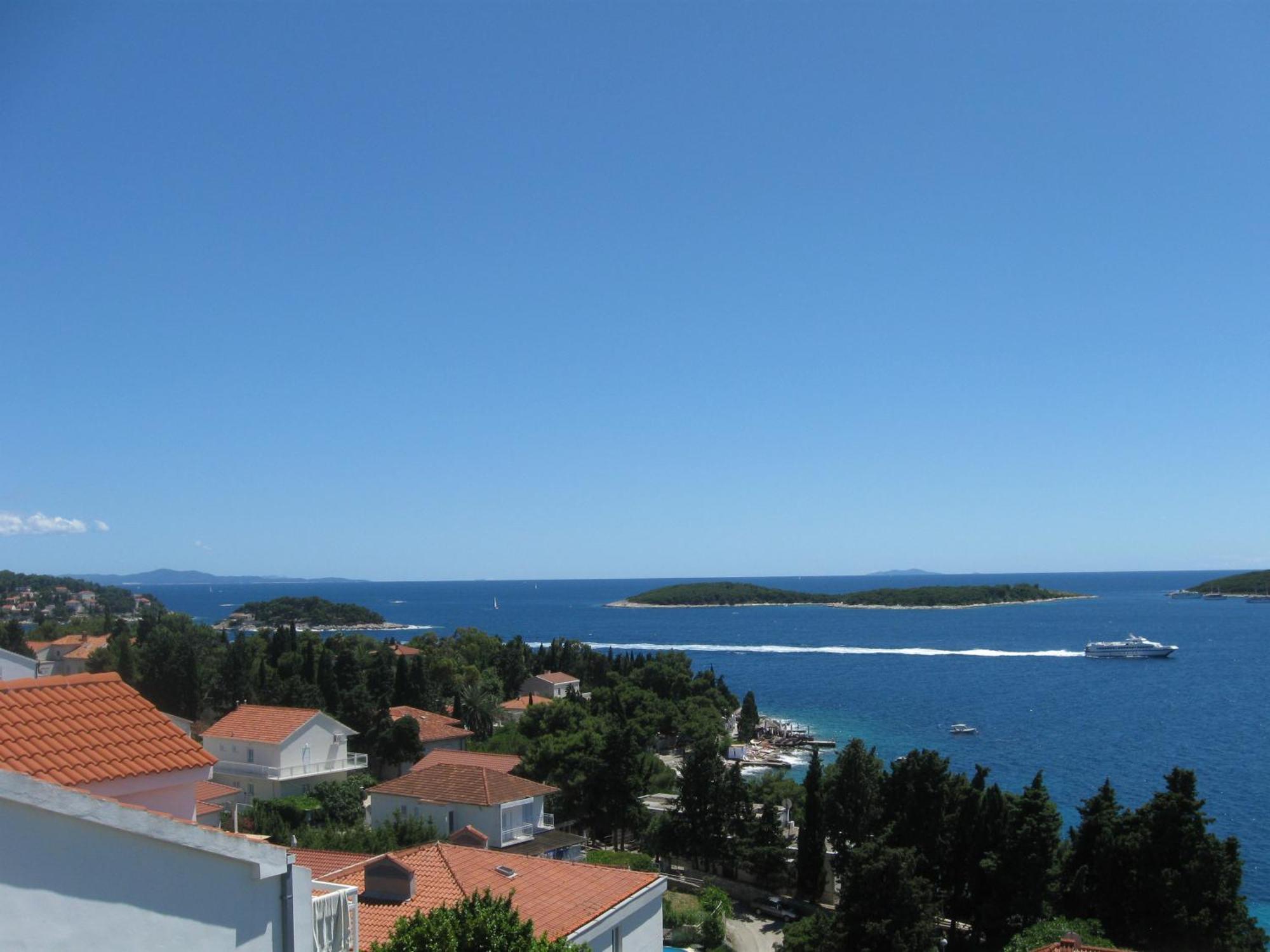 Apartments Vucetic Hvar Town Bagian luar foto