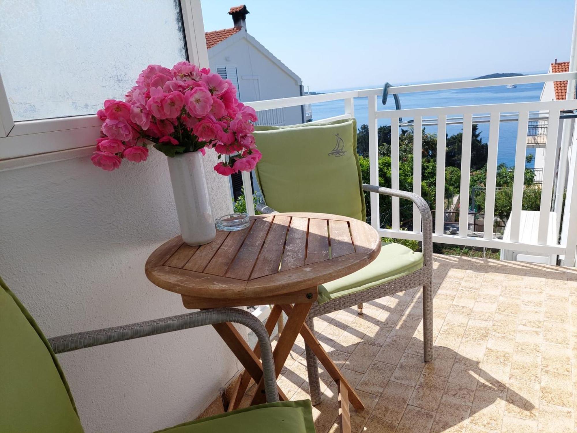 Apartments Vucetic Hvar Town Bagian luar foto