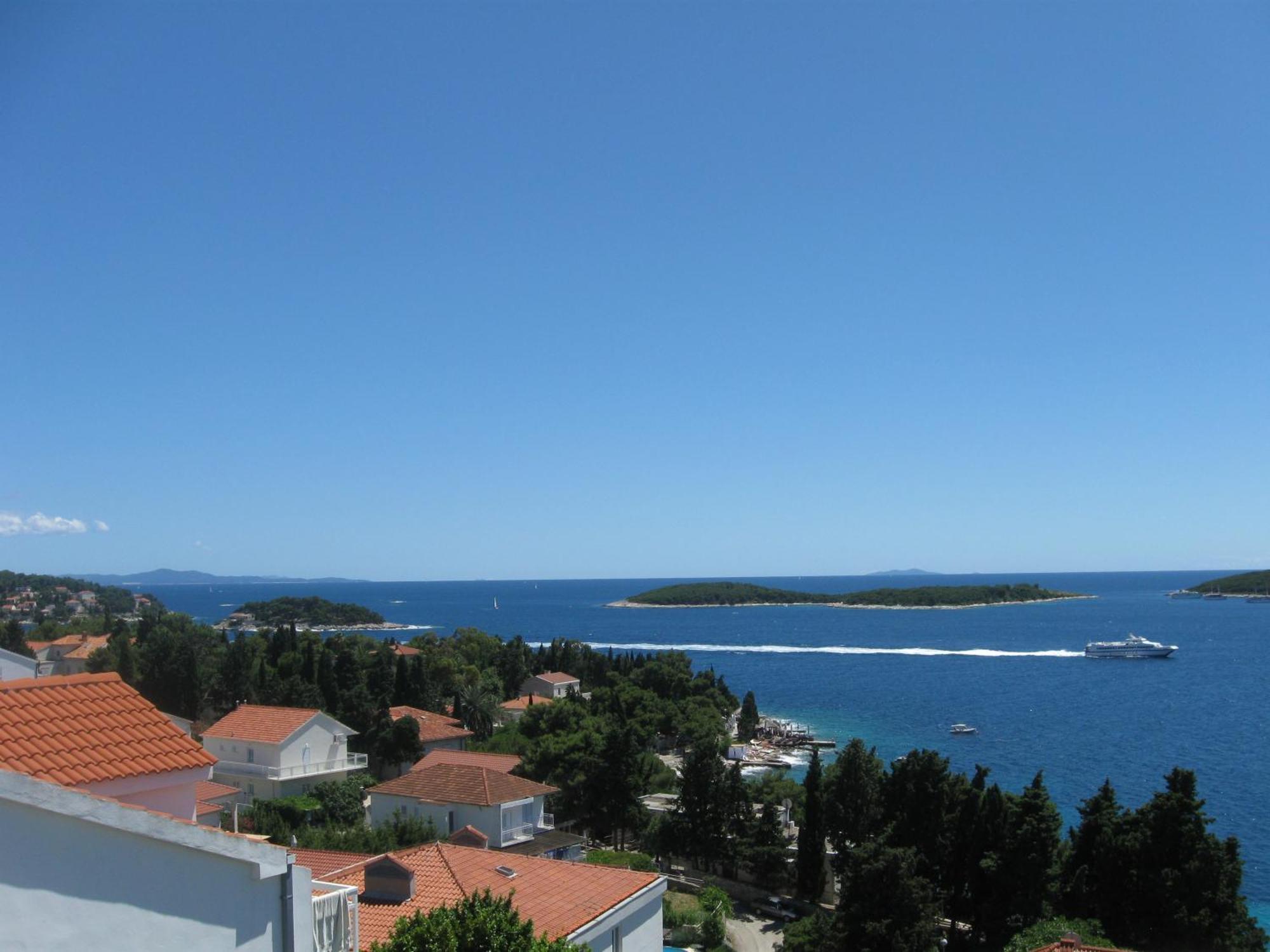 Apartments Vucetic Hvar Town Bagian luar foto